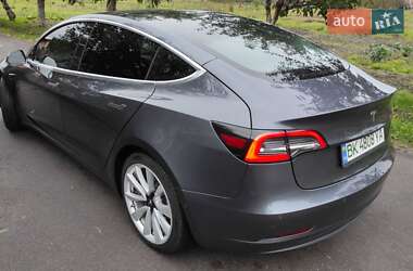 Седан Tesla Model 3 2018 в 