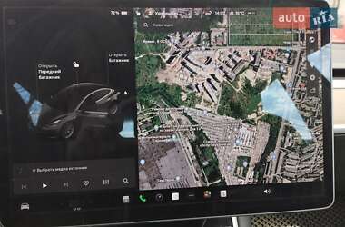 Седан Tesla Model 3 2019 в 