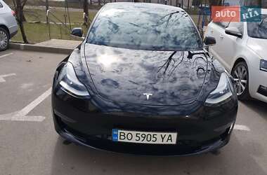 Седан Tesla Model 3 2019 в 