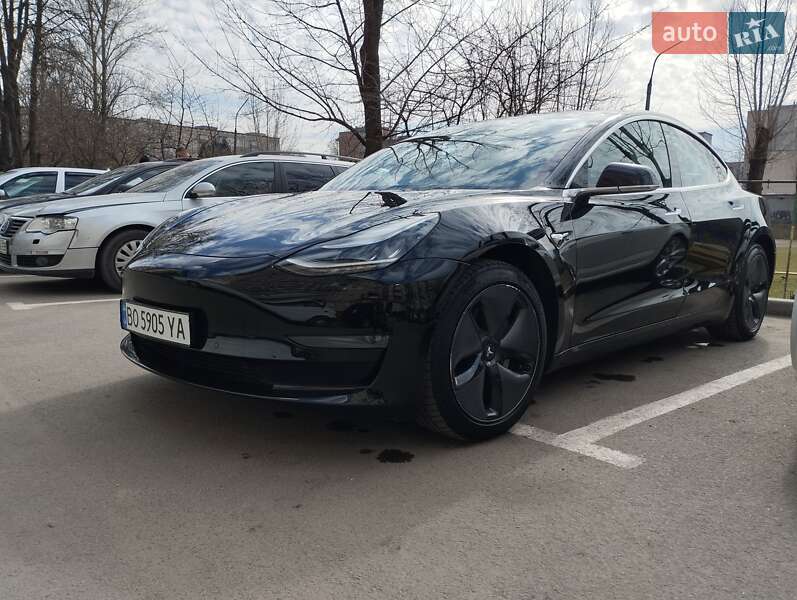 Tesla Model 3 2019