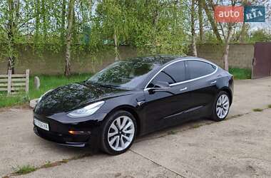 Седан Tesla Model 3 2019 в 