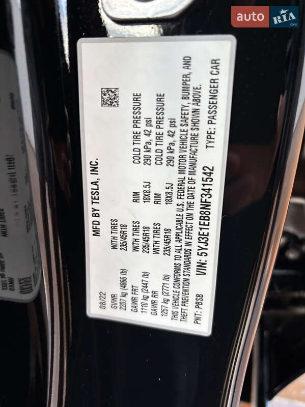 Седан Tesla Model 3 2022 в Сумах