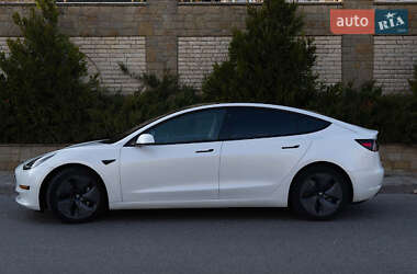 Седан Tesla Model 3 2019 в 