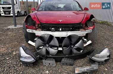 Седан Tesla Model 3 2018 в Луцке