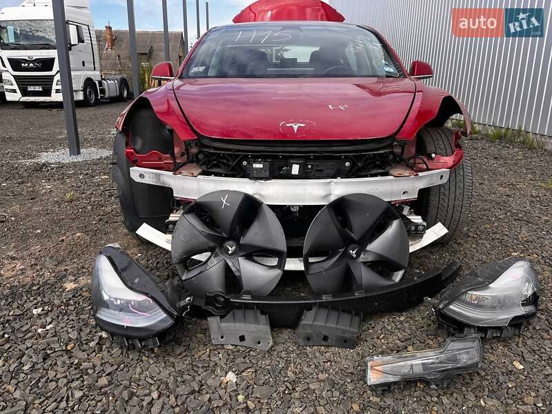 Tesla Model 3 2018