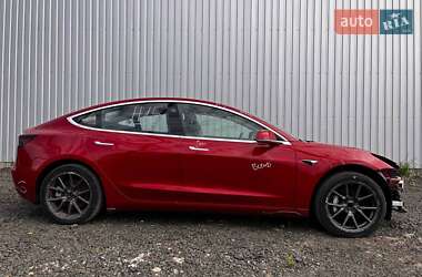 Седан Tesla Model 3 2018 в 