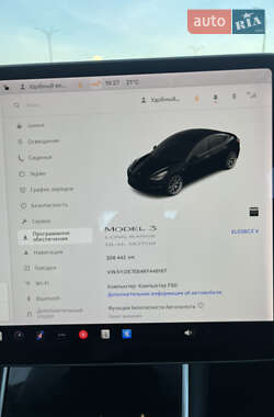 Седан Tesla Model 3 2019 в 