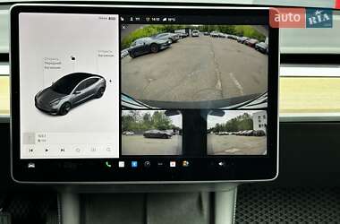 Седан Tesla Model 3 2021 в 