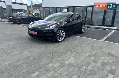 Седан Tesla Model 3 2020 в 