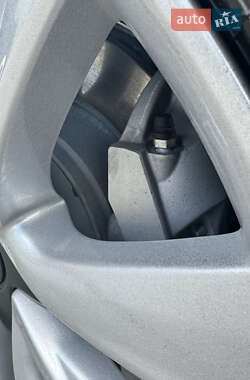 Седан Tesla Model 3 2020 в 