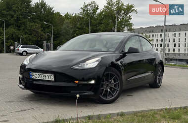 Седан Tesla Model 3 2020 в Львове