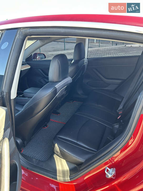 Седан Tesla Model 3 2017 в Каменец-Подольском