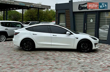 Седан Tesla Model 3 2021 в 