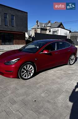 Седан Tesla Model 3 2018 в Ивано-Франковске
