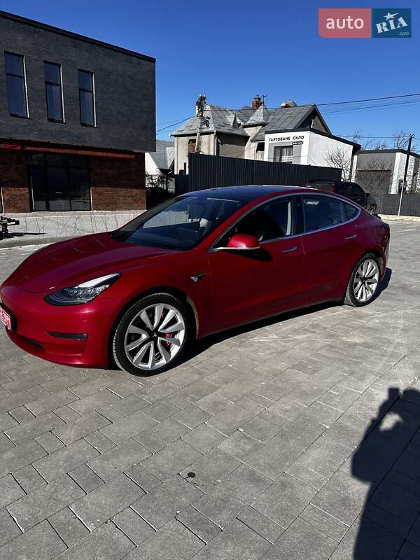 Tesla Model 3 2018
