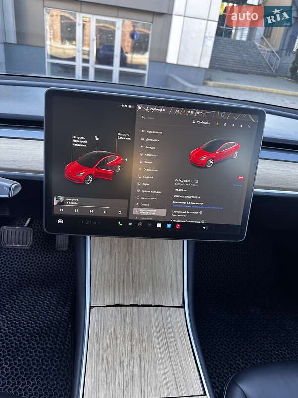 Седан Tesla Model 3 2018 в Ивано-Франковске