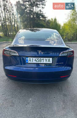 Седан Tesla Model 3 2018 в 