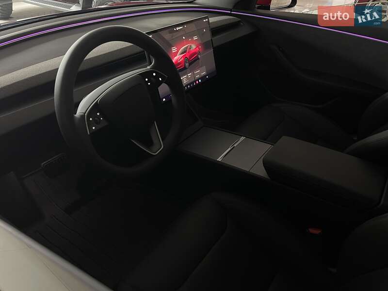 Внедорожник / Кроссовер Tesla Model 3 2024 в Киеве