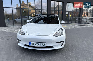 Седан Tesla Model 3 2021 в 