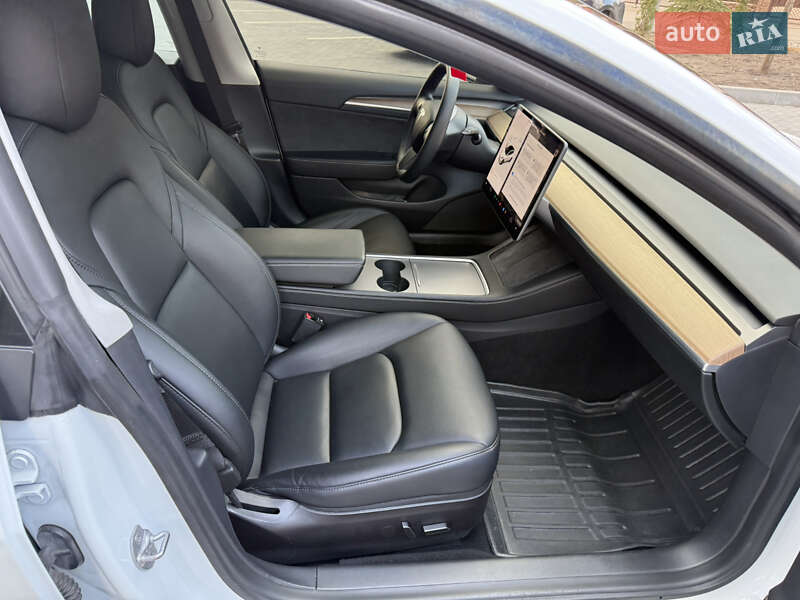 Седан Tesla Model 3 2021 в Полтаве