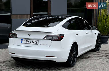 Седан Tesla Model 3 2019 в 