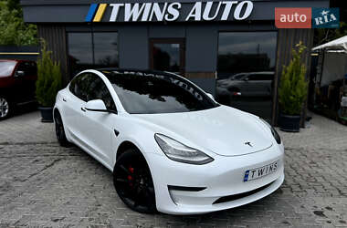 Седан Tesla Model 3 2019 в 