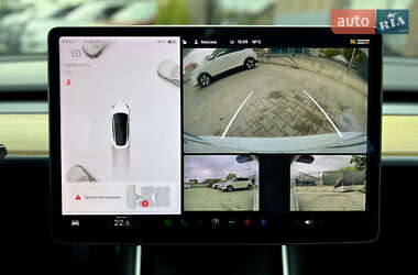 Седан Tesla Model 3 2019 в 