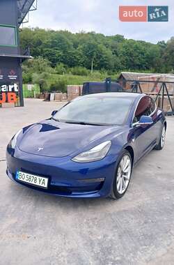 Седан Tesla Model 3 2019 в 