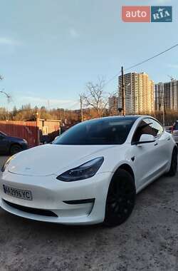 Седан Tesla Model 3 2023 в Киеве