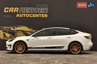 Седан Tesla Model 3 2019 в 