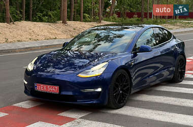 Седан Tesla Model 3 2019 в 