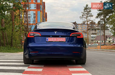 Седан Tesla Model 3 2019 в 