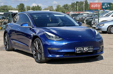Седан Tesla Model 3 2019 в 