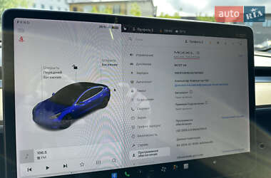 Седан Tesla Model 3 2019 в 