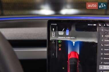 Седан Tesla Model 3 2024 в 
