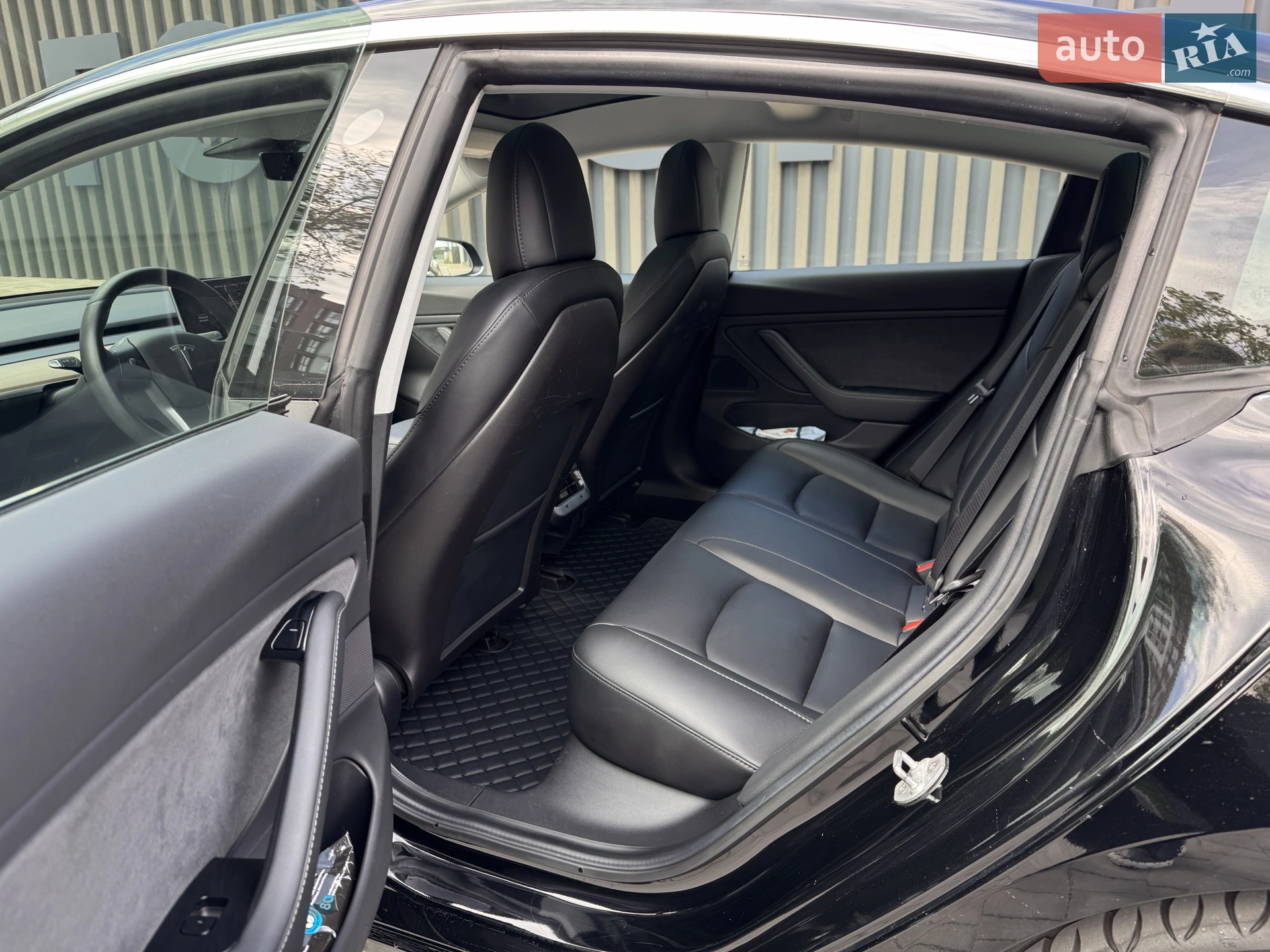 2019 Tesla Model 3 - мініатюра 24