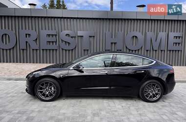 Седан Tesla Model 3 2019 в Виннице