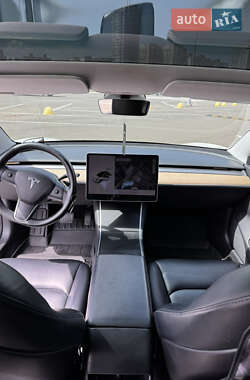 Седан Tesla Model 3 2019 в Києві