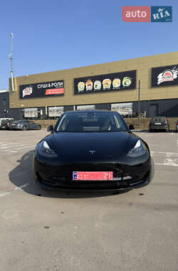 Седан Tesla Model 3 2020 в 