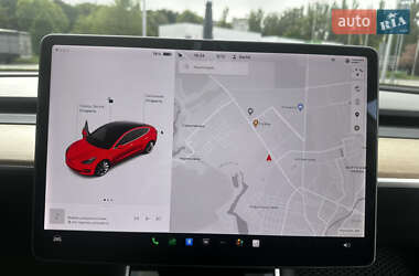 Седан Tesla Model 3 2020 в 