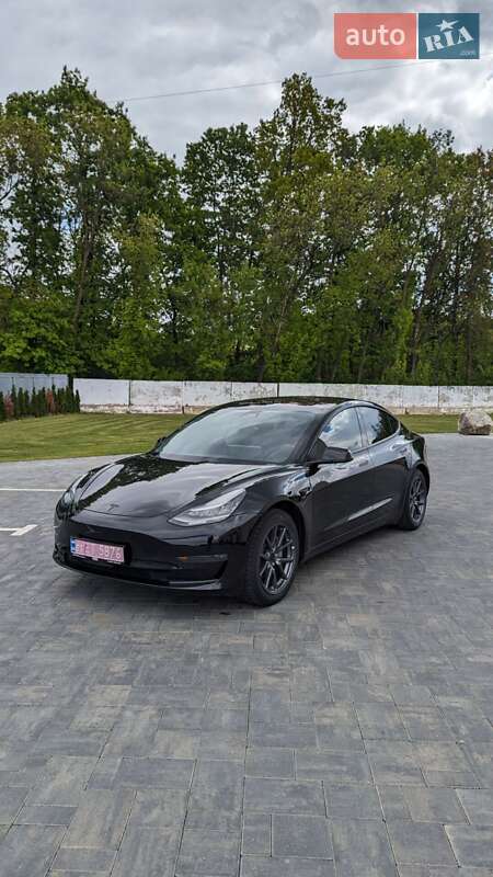 Седан Tesla Model 3 2018 в Луцке фото Седан Tesla Model 3 2018 в Луцке