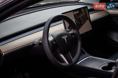 Седан Tesla Model 3 2022 в Львове