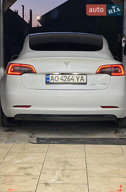 Седан Tesla Model 3 2019 в Ужгороде