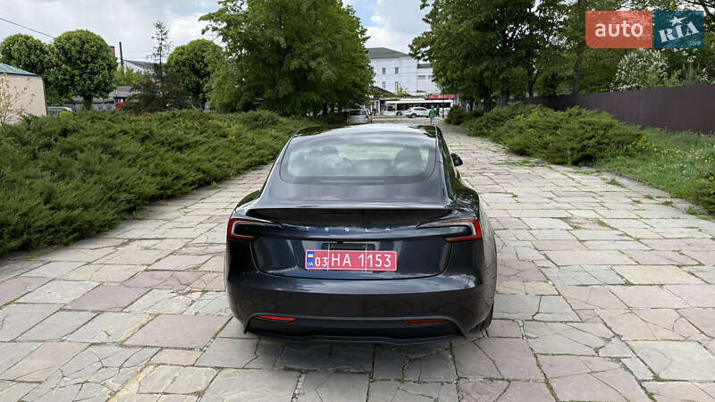 Седан Tesla Model 3 2024 в Белой Церкви