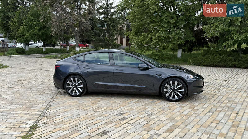 Седан Tesla Model 3 2024 в Белой Церкви