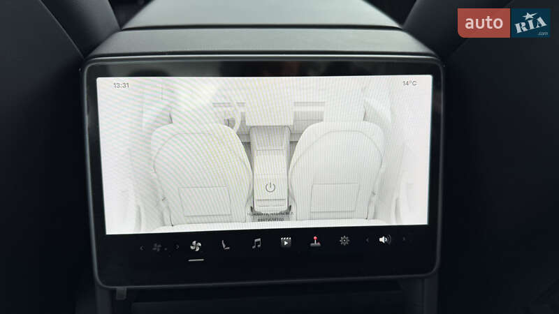 Седан Tesla Model 3 2024 в Белой Церкви