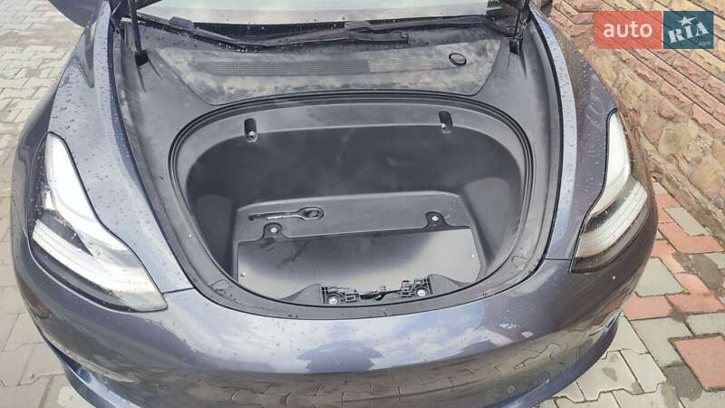 Седан Tesla Model 3 2018 в Хмельницком