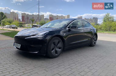 Седан Tesla Model 3 2019 в 