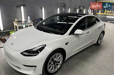 Седан Tesla Model 3 2021 в Львові
