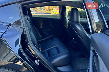 Седан Tesla Model 3 2018 в 